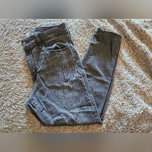 Universal Threads size 14/32R